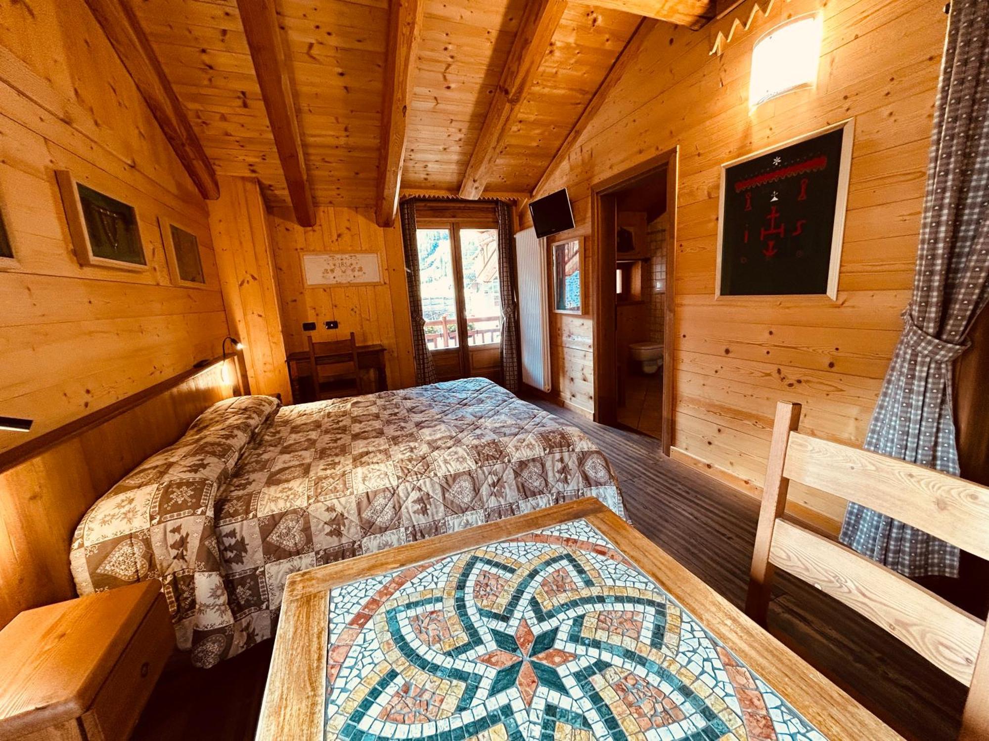 Hibou Chambres - コー​​ニュ エクステリア 写真