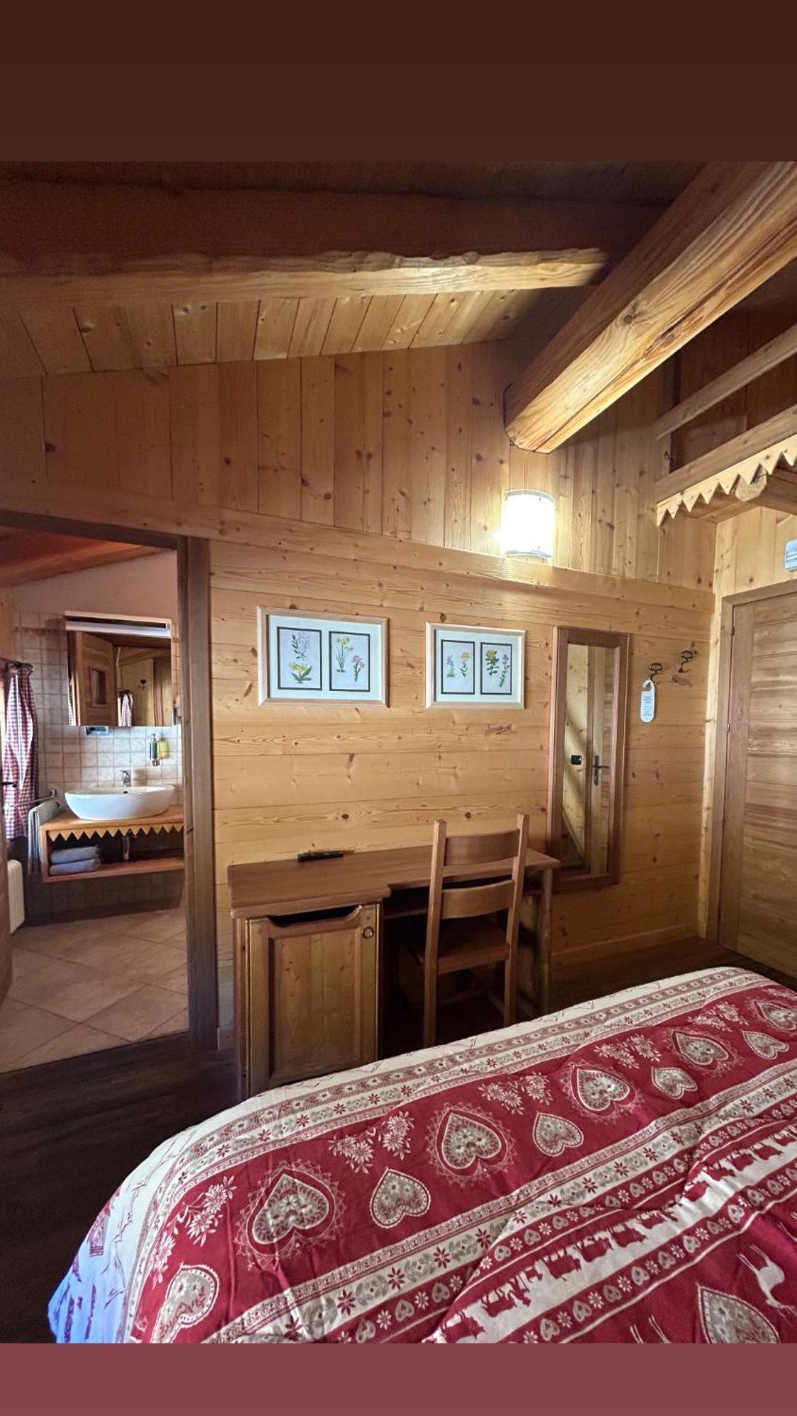 Hibou Chambres - コー​​ニュ エクステリア 写真