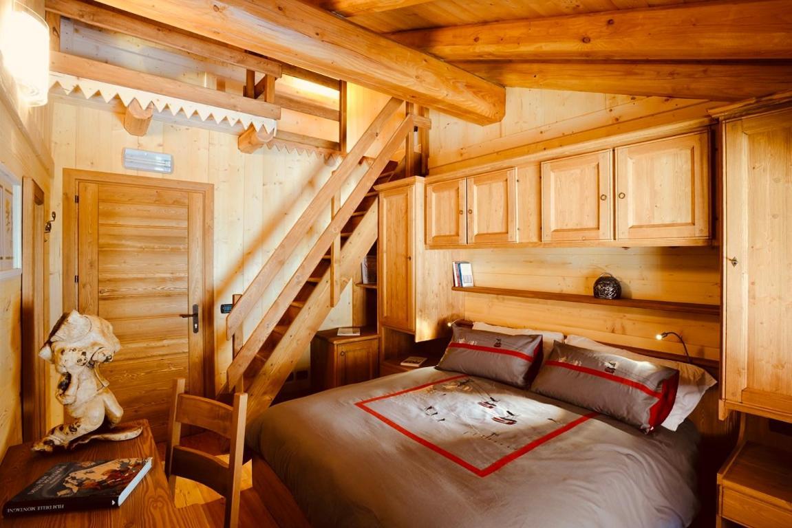 Hibou Chambres - コー​​ニュ エクステリア 写真